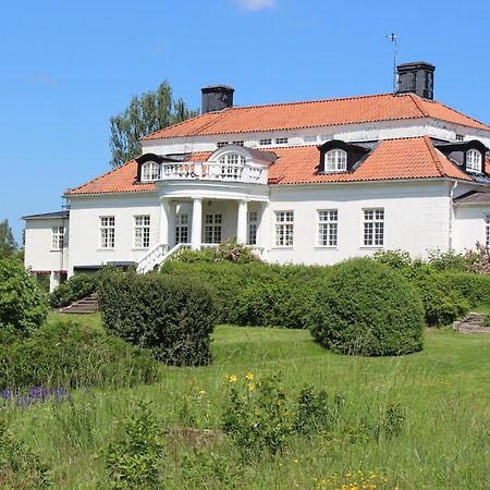 Liljeholmen Herrgard Hostel Rimforsa Екстер'єр фото