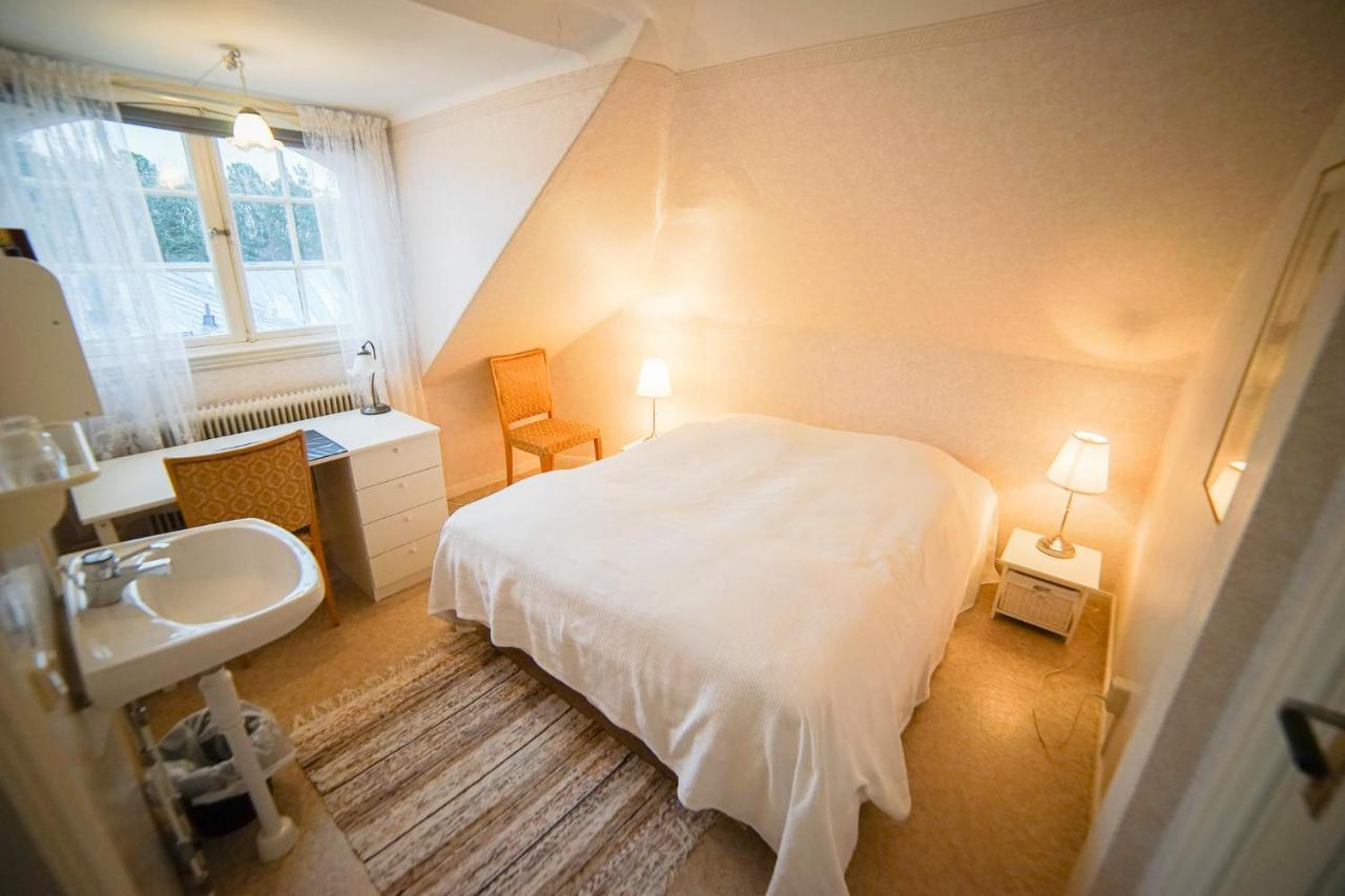 Liljeholmen Herrgard Hostel Rimforsa Екстер'єр фото