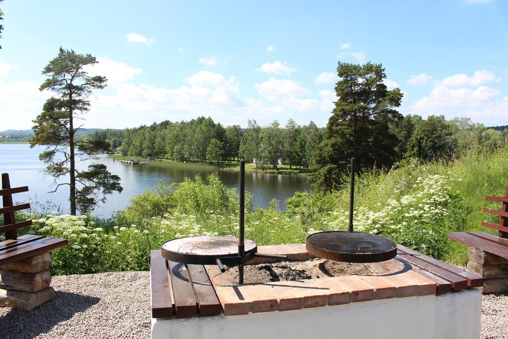 Liljeholmen Herrgard Hostel Rimforsa Екстер'єр фото